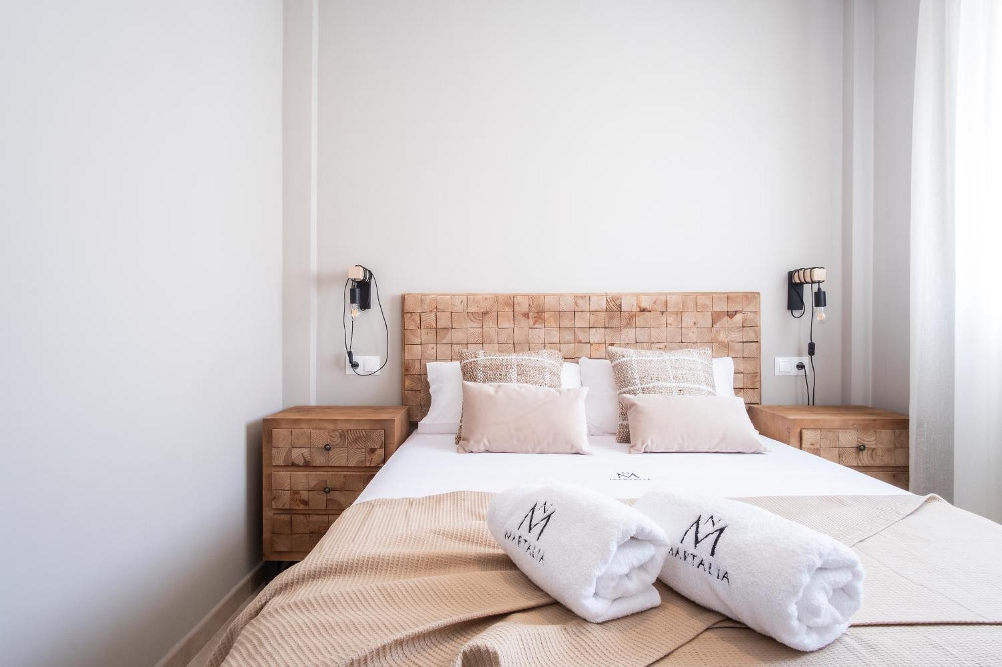 Apartamentos Martalia Aticos Deluxe รอนดา ภายนอก รูปภาพ