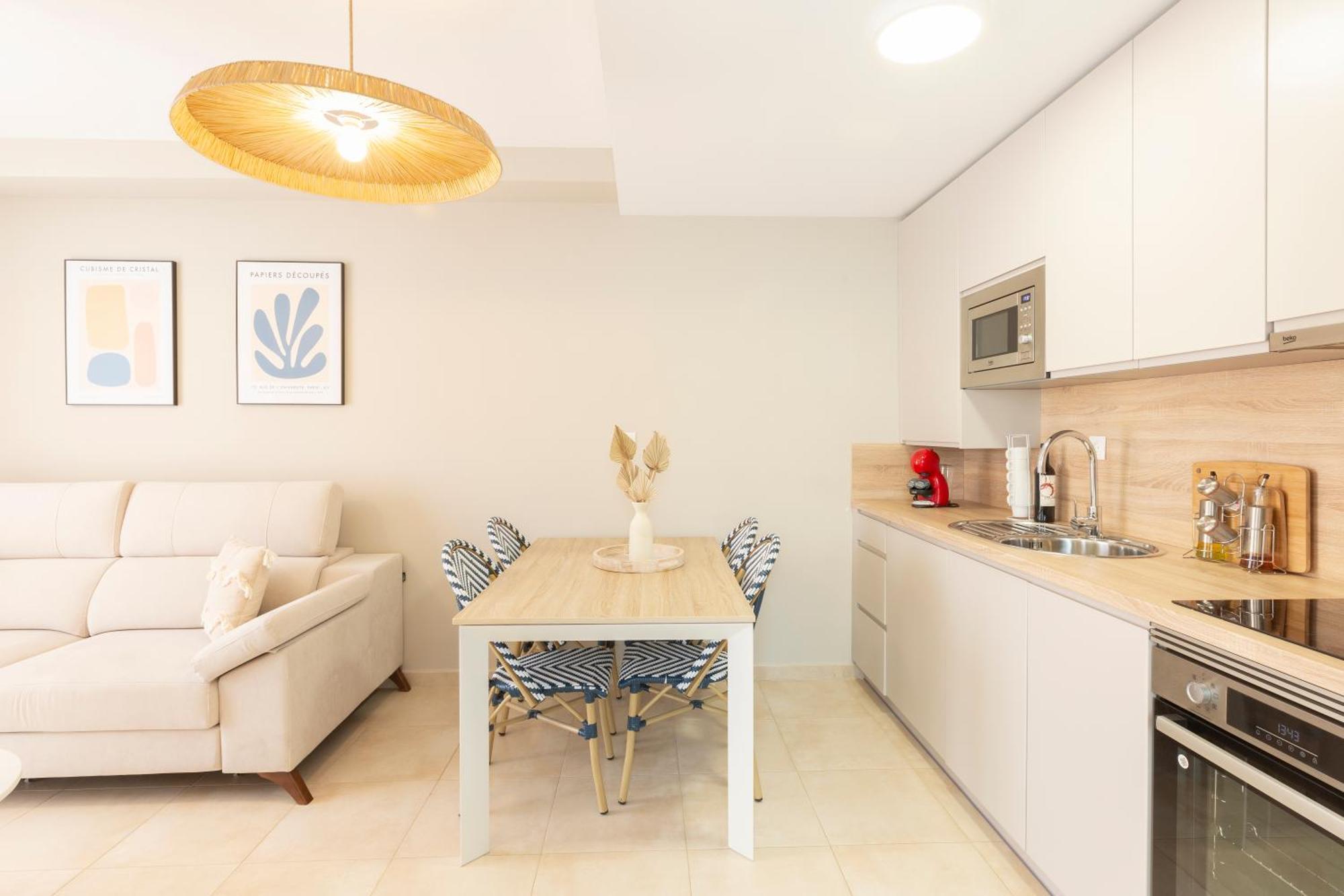 Apartamentos Martalia Aticos Deluxe รอนดา ภายนอก รูปภาพ