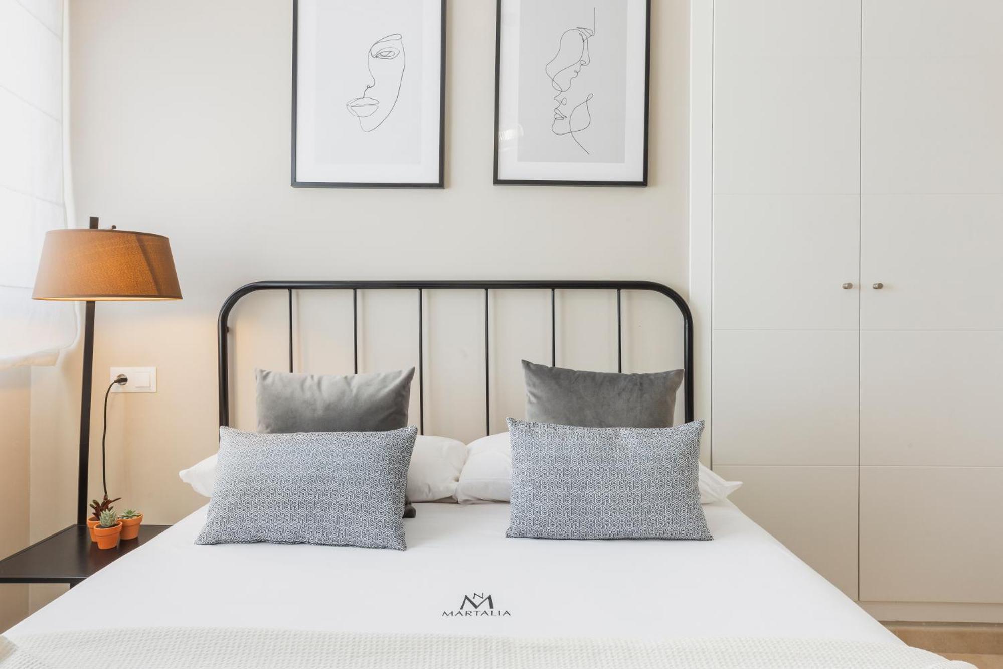 Apartamentos Martalia Aticos Deluxe รอนดา ภายนอก รูปภาพ