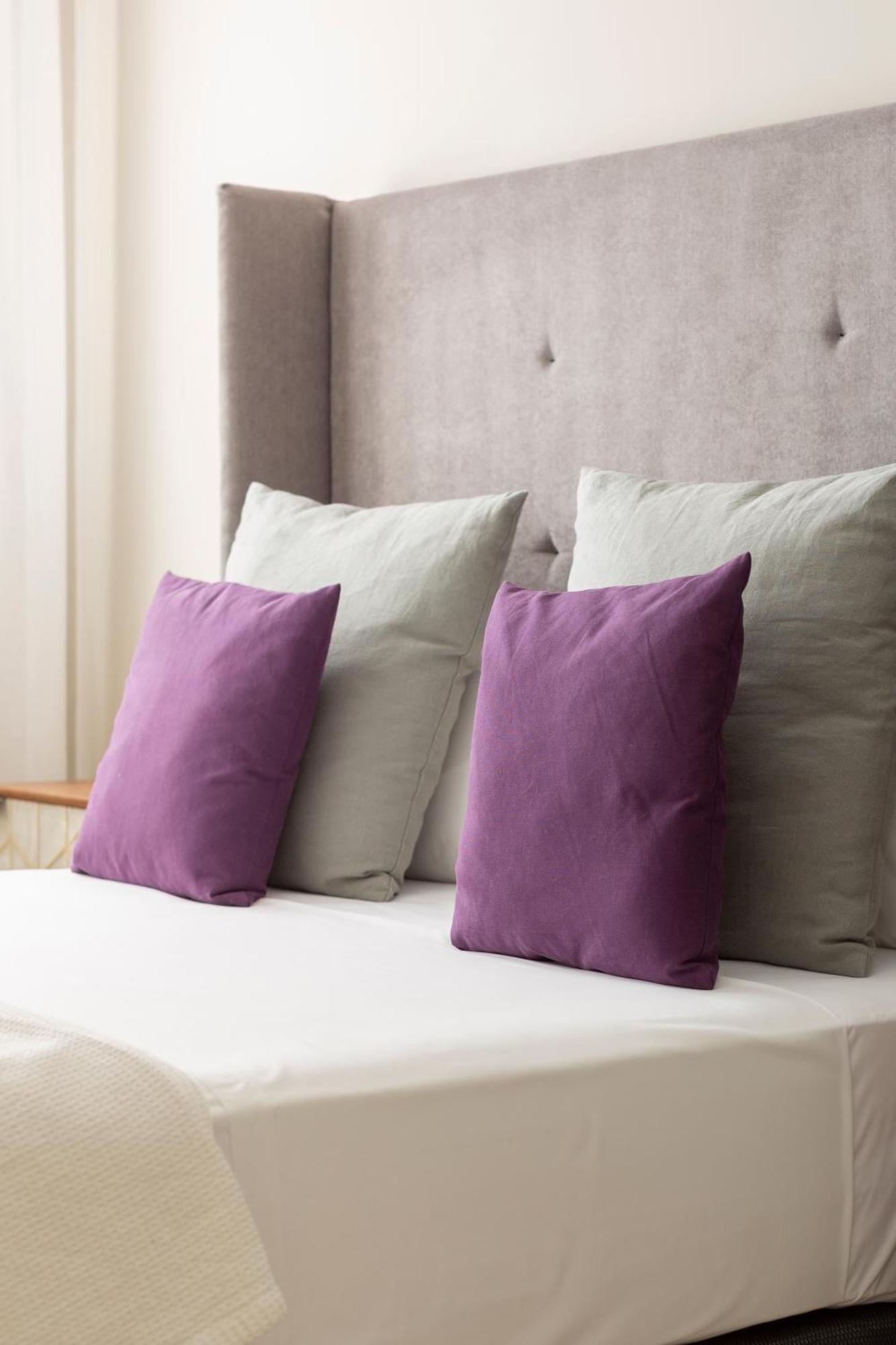 Apartamentos Martalia Aticos Deluxe รอนดา ภายนอก รูปภาพ