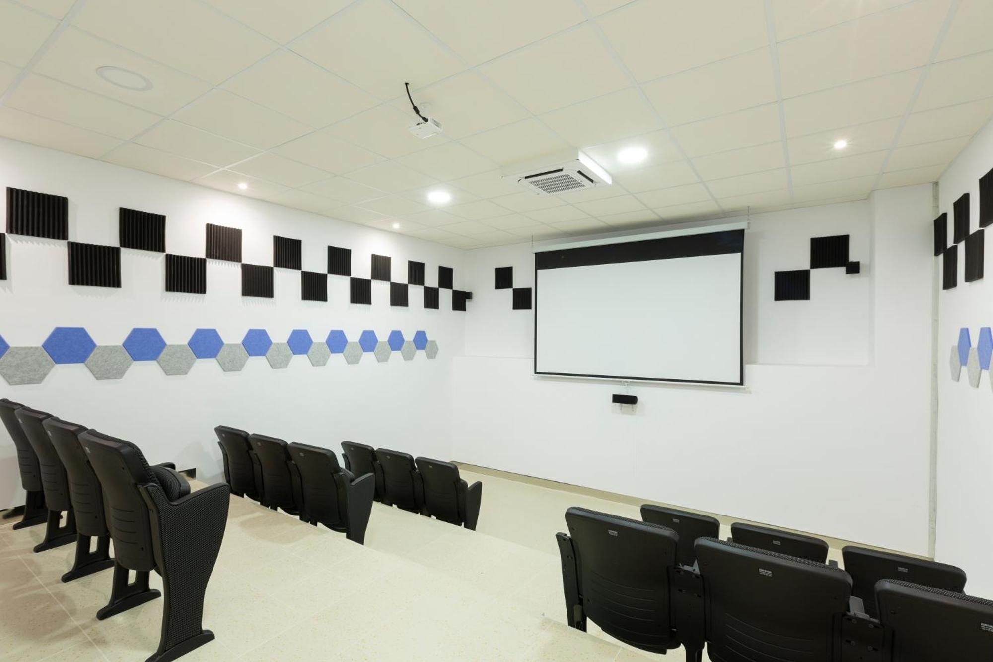 Apartamentos Martalia Aticos Deluxe รอนดา ภายนอก รูปภาพ